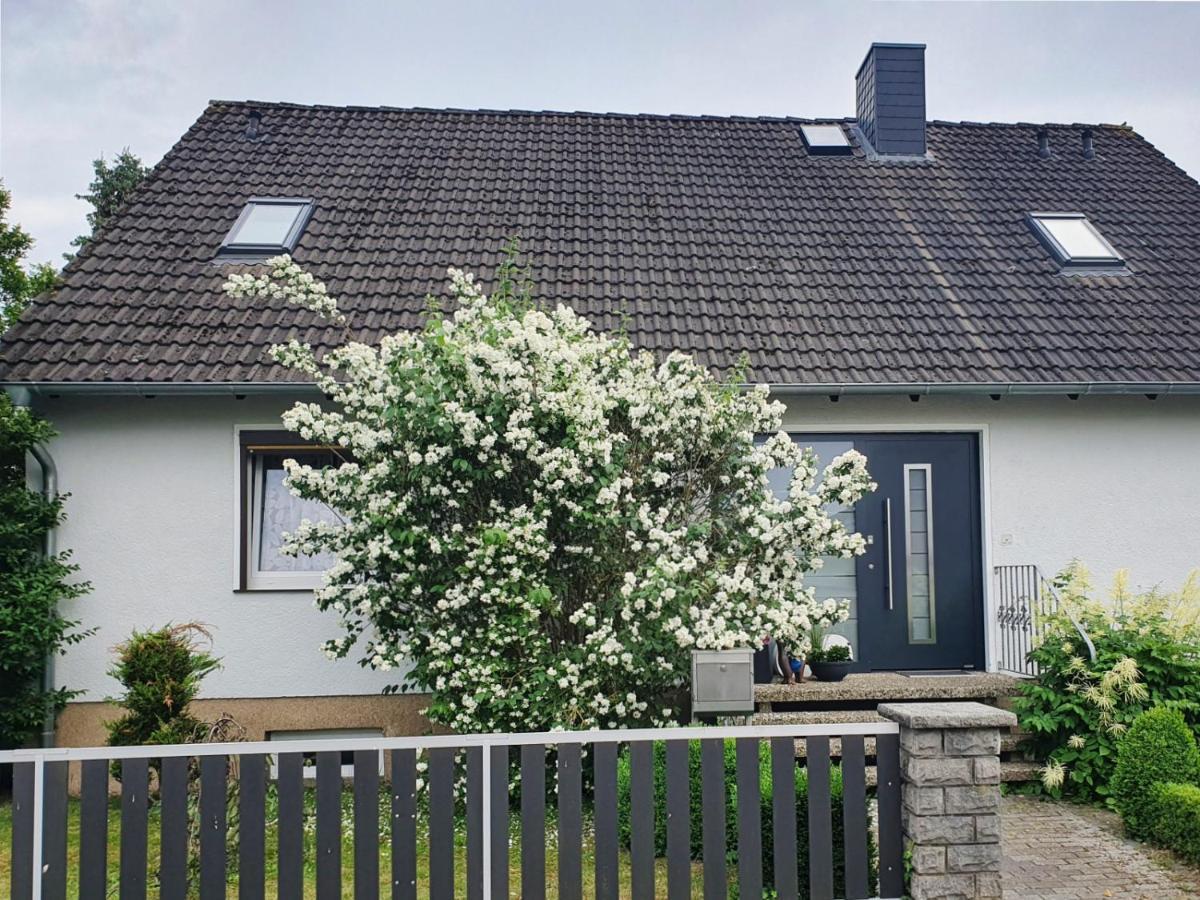 Privatzimmer Mit Eigenem Bad Und Kueche Burgwedel  Exteriér fotografie