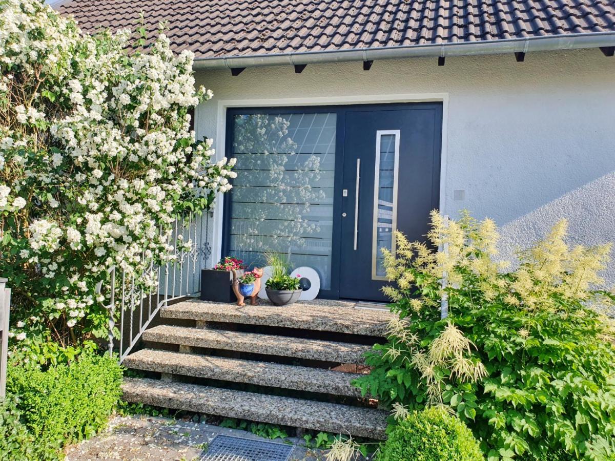 Privatzimmer Mit Eigenem Bad Und Kueche Burgwedel  Exteriér fotografie